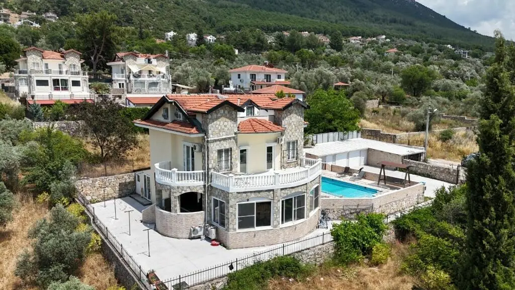 Real estate in Ovacik